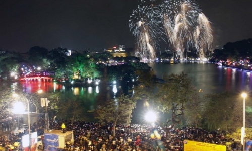 Hà Nội đón chào Năm Mới 2014 - Linh thiêng và hào hoa